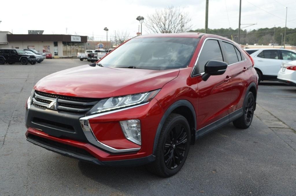 2019 Mitsubishi Eclipse Cross LE's photo