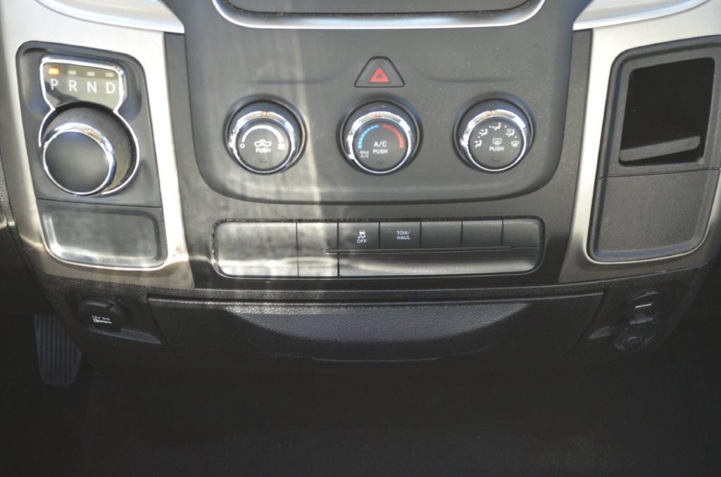 2020 RAM Ram 1500 Classic SLT - Photo 15