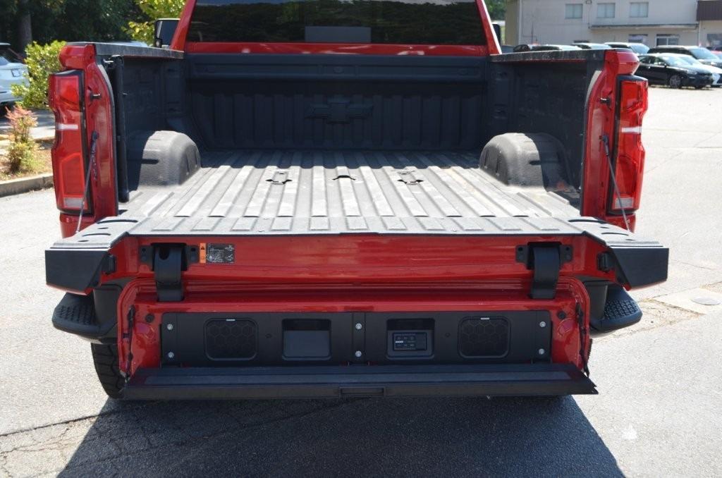 Chevrolet Silverado 2500 photo 12