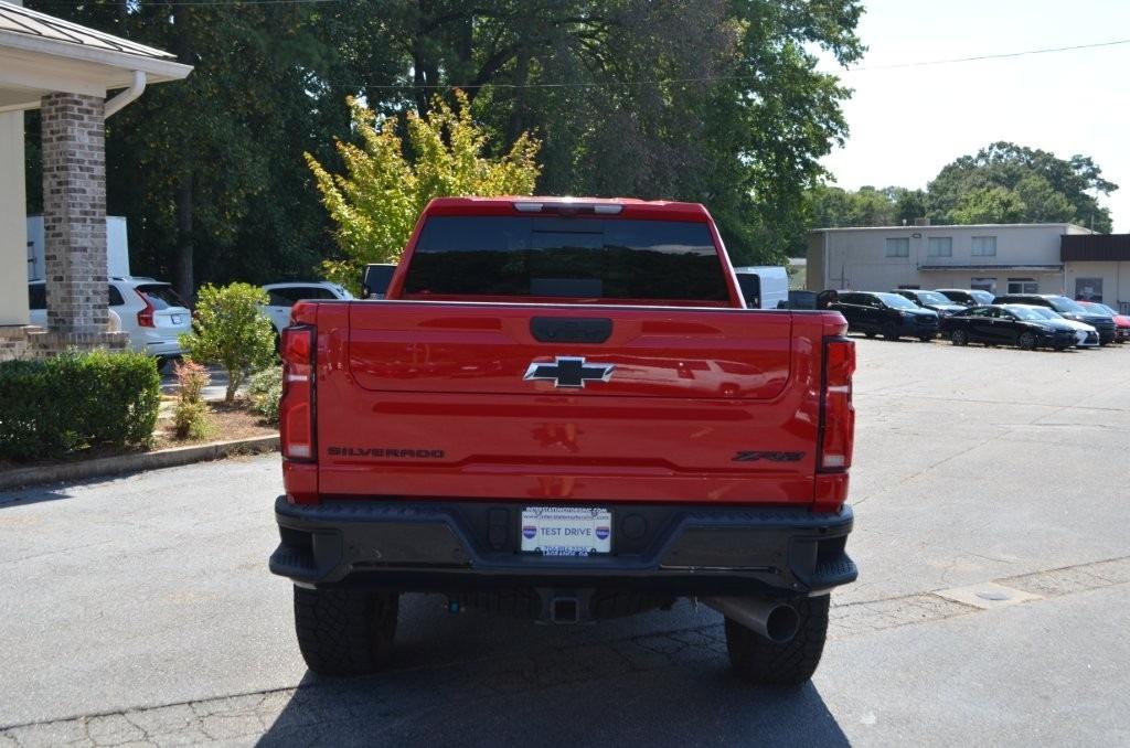 Chevrolet Silverado 2500 photo 4