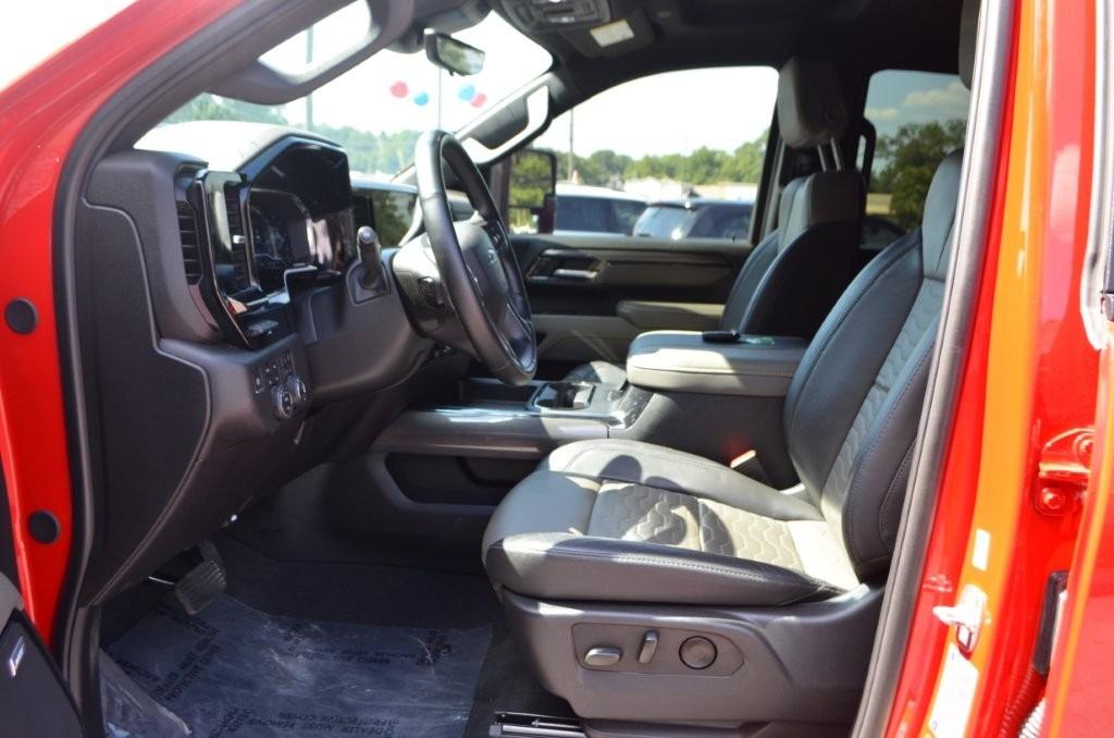 Chevrolet Silverado 2500 photo 21