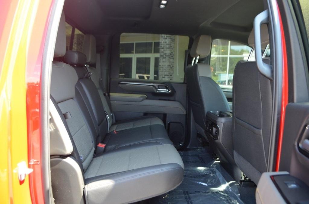Chevrolet Silverado 2500 photo 10