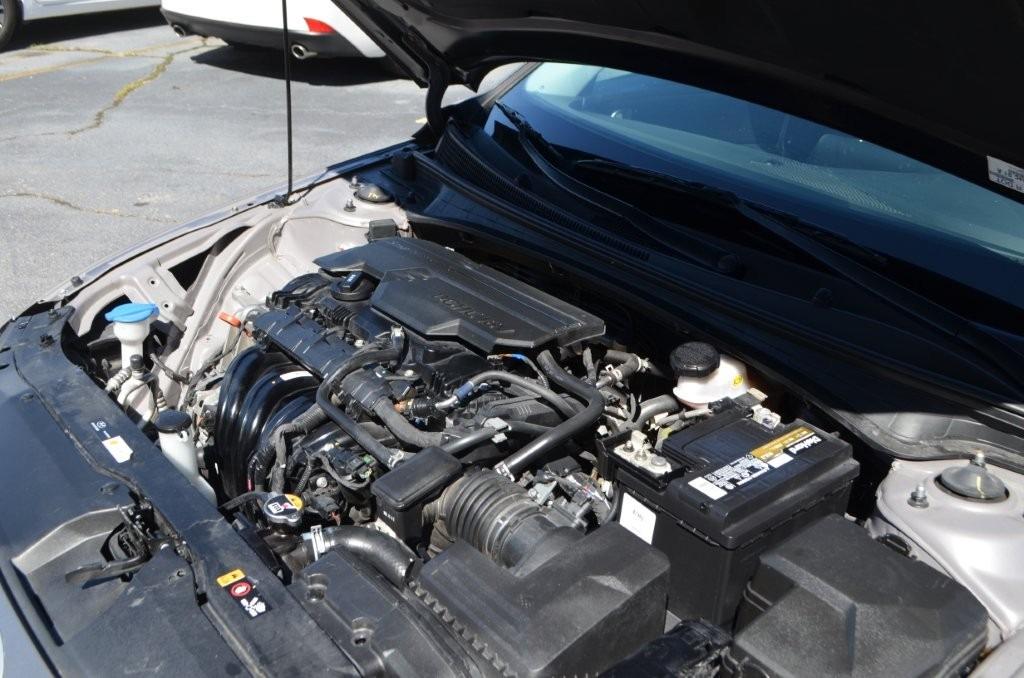 Hyundai Elantra photo 21