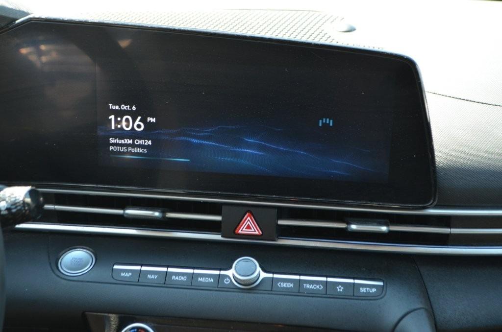 Hyundai Elantra photo 13