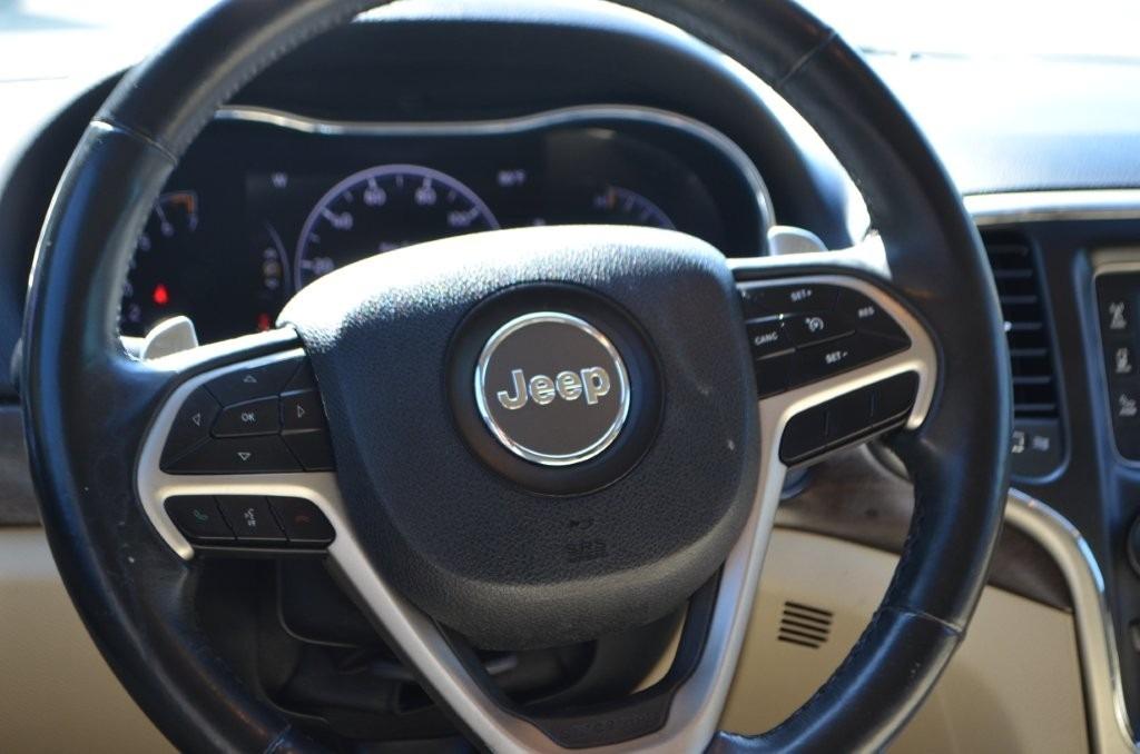 Jeep Grand Cherokee photo 13