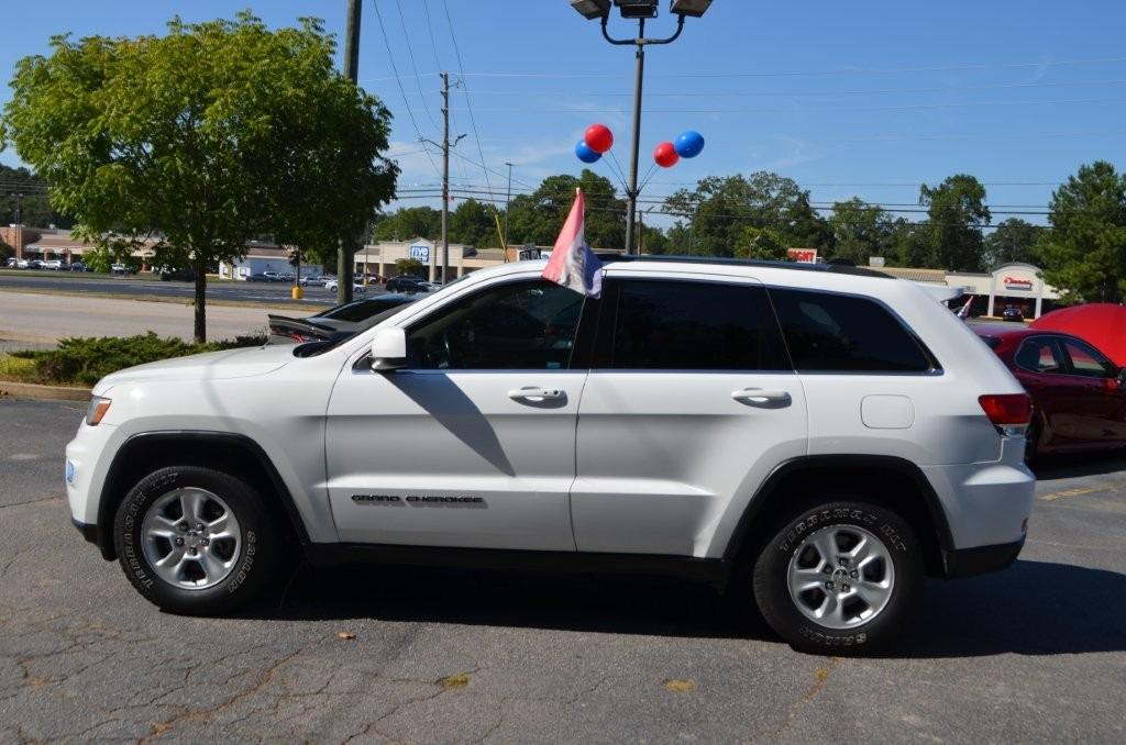Jeep Grand Cherokee photo 2