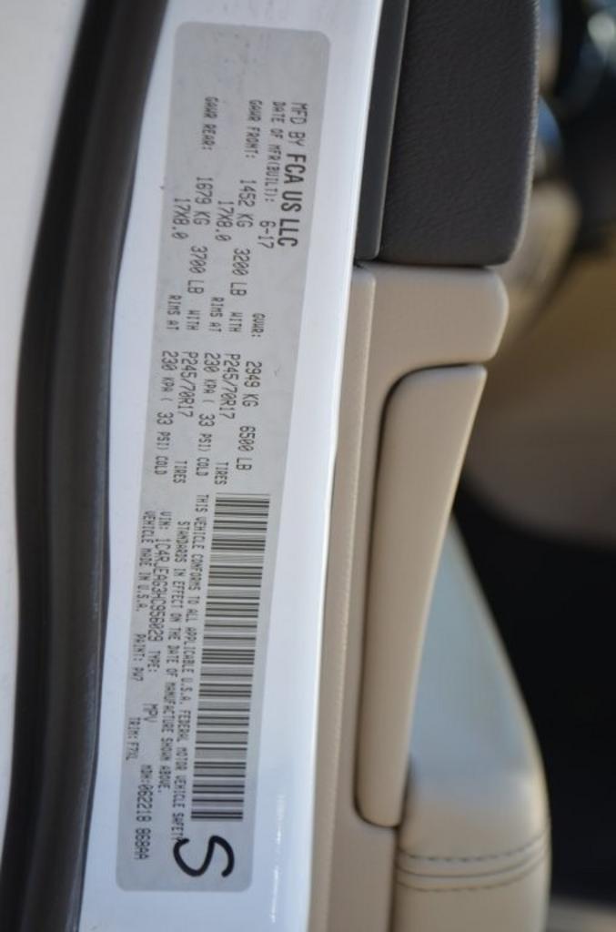 Jeep Grand Cherokee photo 22