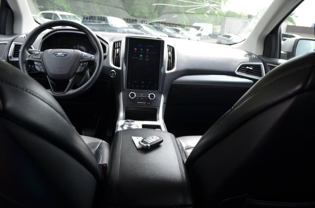Ford Edge photo 21
