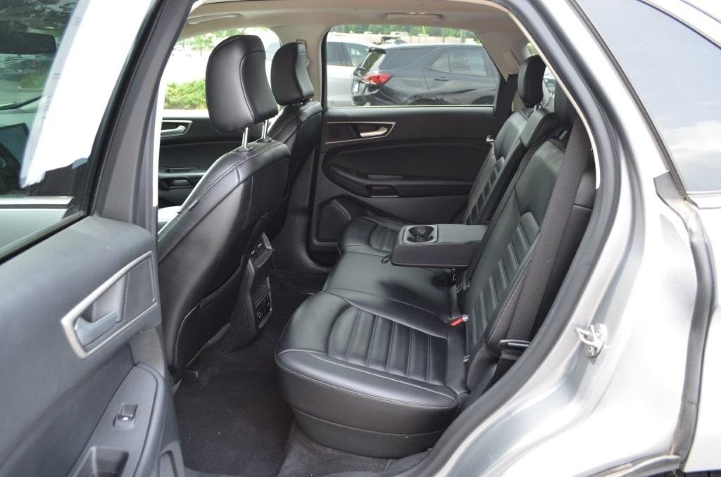 Ford Edge photo 14