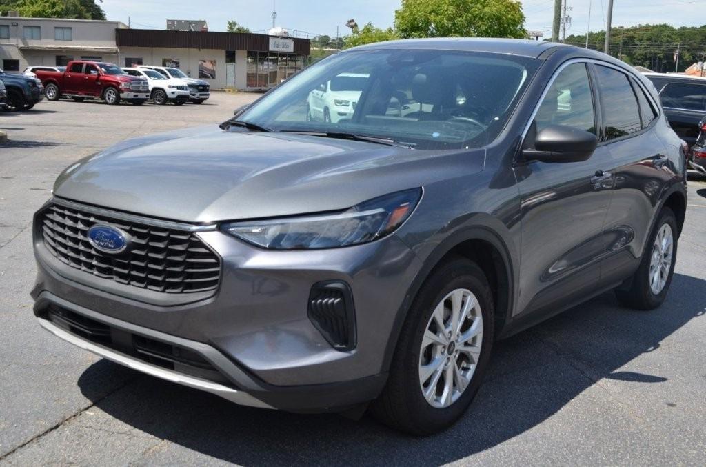 2024 Ford Escape Active's photo